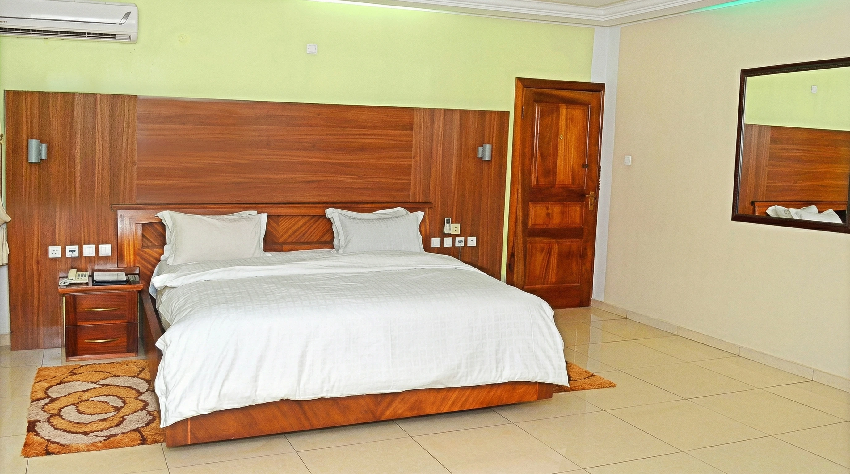 Suite Royale luxueuse à La Base 228